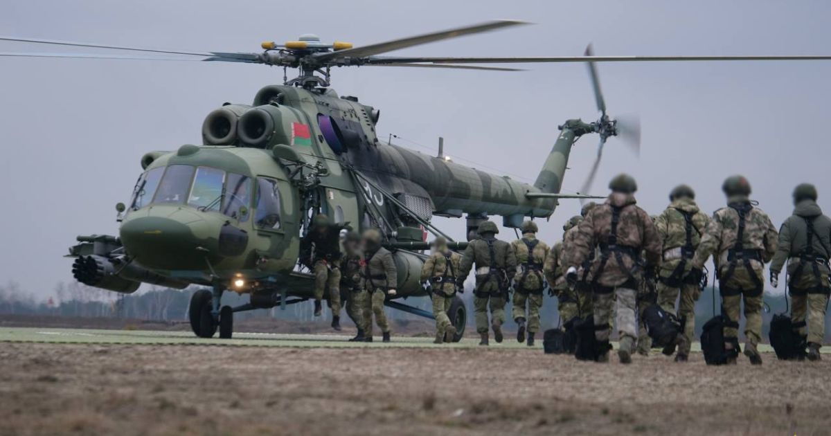  Следует ли ожидать нападения на Украину со стороны Беларуси: советник оппозиционера Тихановской рассказал 