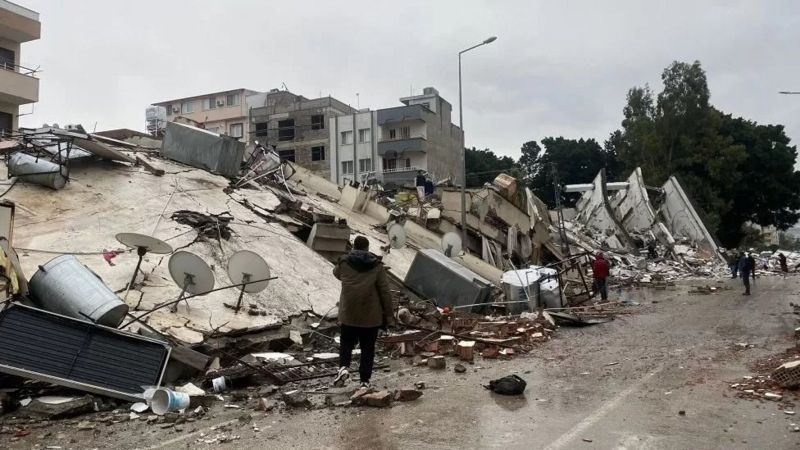 В Турции более 5400 погибших при землетрясении