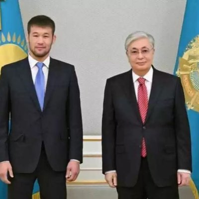 President receives MMA fighter Shavkat Rakhmonov
