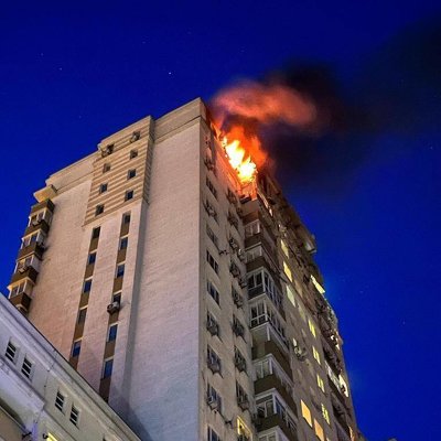 Нічна атака на Київ: сталися пожежі та руйнування, є жертва (Фото)