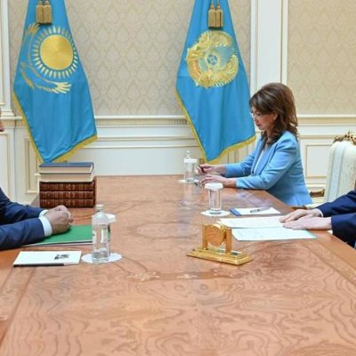 Касым-Жомарт Токаев принял председателя Союза писателей Мереке Кулкенова