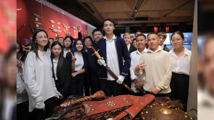 Ученики столичной школы окунулись в историю казахских батыров
