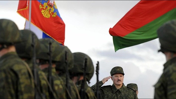 Беларусь продлила военные учения с Россией как минимум до 1 октября