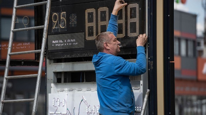 Цены на АЗС: бензин и дизель подешевели, автогаз подорожал на 30%