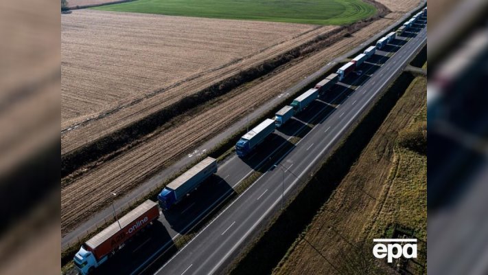 Из-за блокировки границы страдает не только Украина, но и сама Польша — посол Украины в Польше 