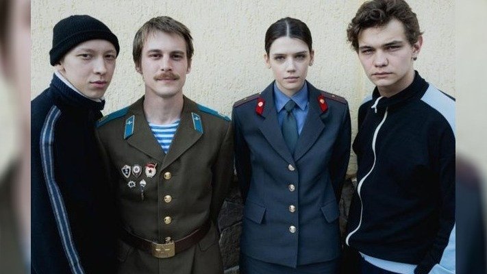Сериалы про гопников на россии кремль использует в предвыборной компании путина