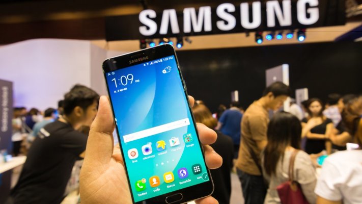 Samsung вернул себе лидерство по продажам смартфонов