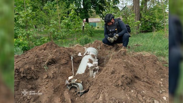 Пиротехники обезвредили неразорвавшуюся в Константиновке авиабомбу