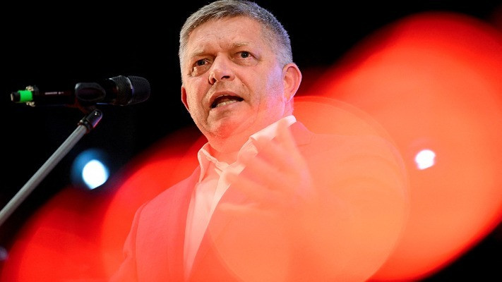 Еврокомиссар Вархели ответил премьеру Грузии после заявления об угрозах и Фицо