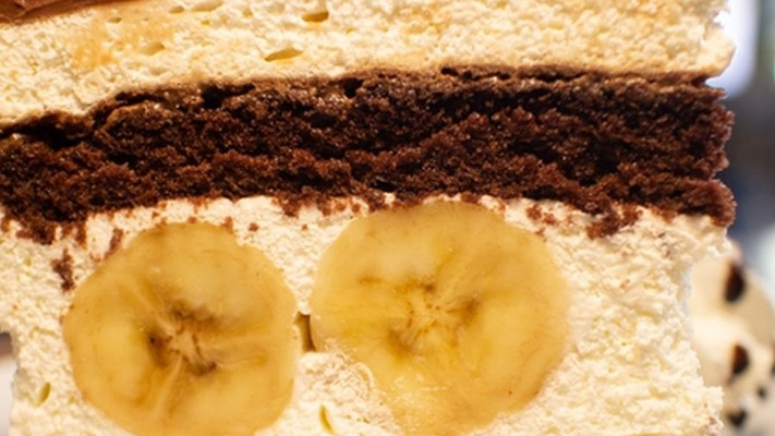 Шоколадно-банановый торт «Неожиданные гости»: печем всего за 15 минут