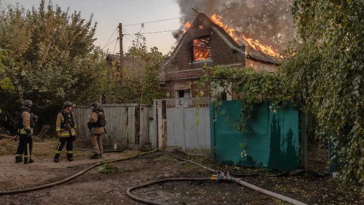 Ракетный удар по Кривому Рогу: шокирующие кадры