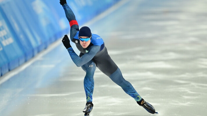 Конькобежец из Казахстана выиграл серебро на Азиатских играх в Харбине
