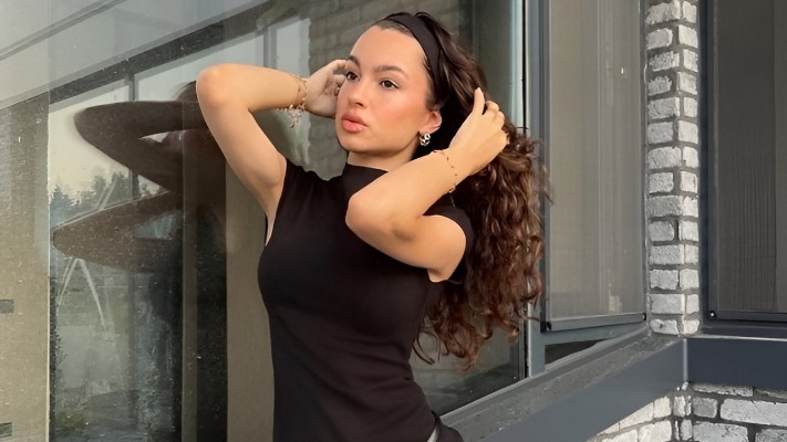 Неужели нападающий, чья звезда только что взошла, снова влюбился?