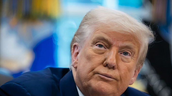 Трамп ошибочно подумал, что журналист обозвал его курицей, и обиделся 