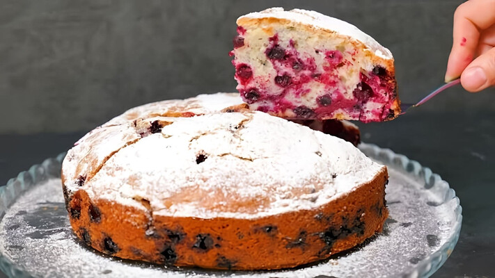 Этот простой пирог вкуснее любого торта в 100 раз: все ингредиенты есть у вас на кухне