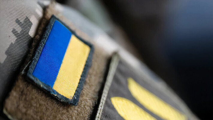В Киеве двое мобилизованных попытались скрыться из автомобиля ТЦК во время движения, один погиб 