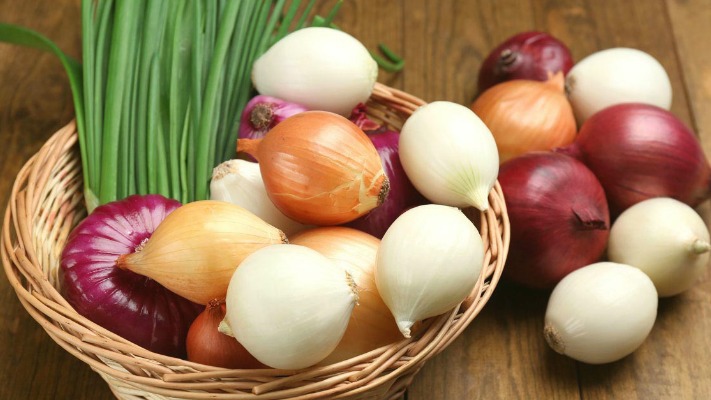Секрет бабушки раскрыт: лук-севок лежит до весны, как новенький