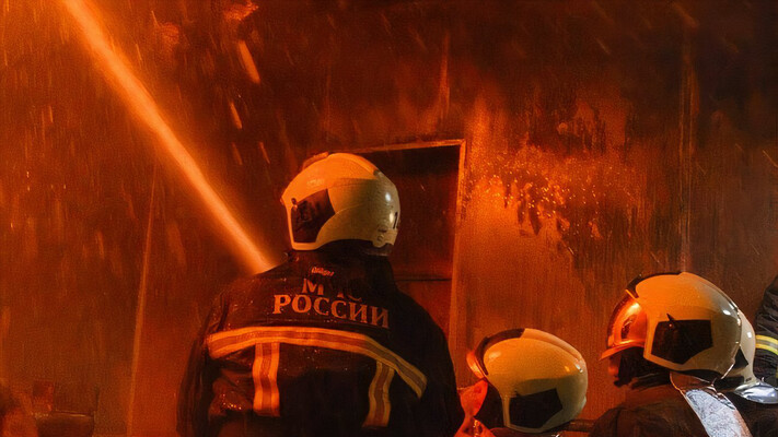 В России дроны атаковали подстанцию, питающую железную дорогу. В аэропортах также ввели ограничения 