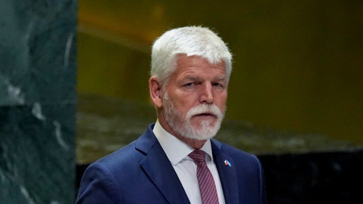 Президент Чехии: временная оккупация РФ части украинской территории может быть ценой выживания Украины
