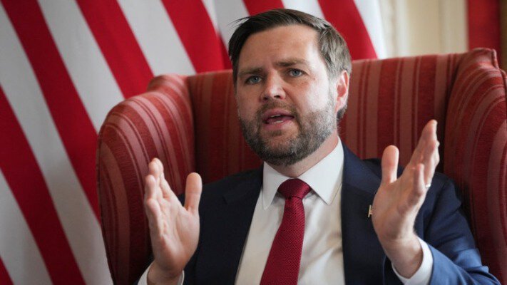 Вице-президент США: Россия отказывается от переговоров по Украине