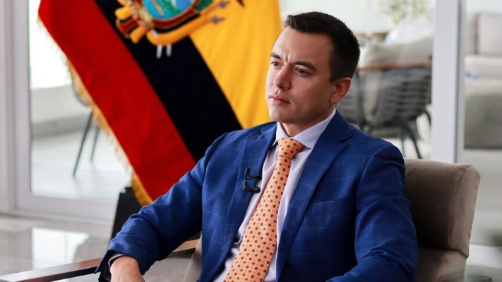 В Эквадоре толпа совершила нападение на президента Нобоа