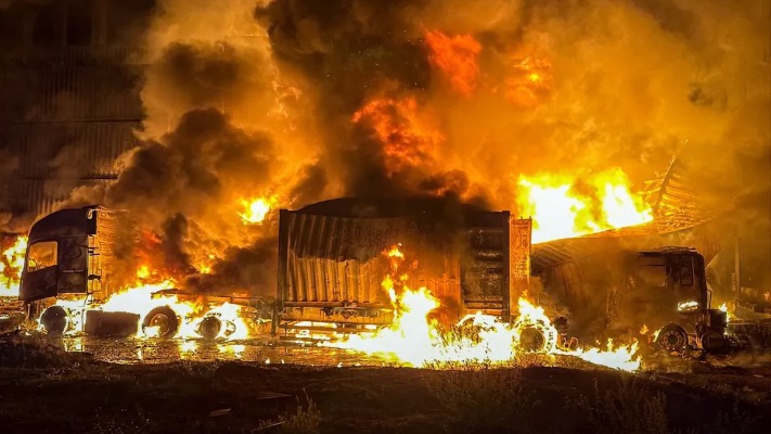 Пожары и пострадавшие на Одесчине: враг ударил по порту и энергообъекту