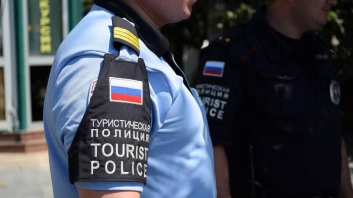 На улицах курортных городов Крыма стало неспокойно. Что происходит?