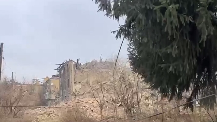 Прямое попадание в дом: В Константиновке очередной авиаудар