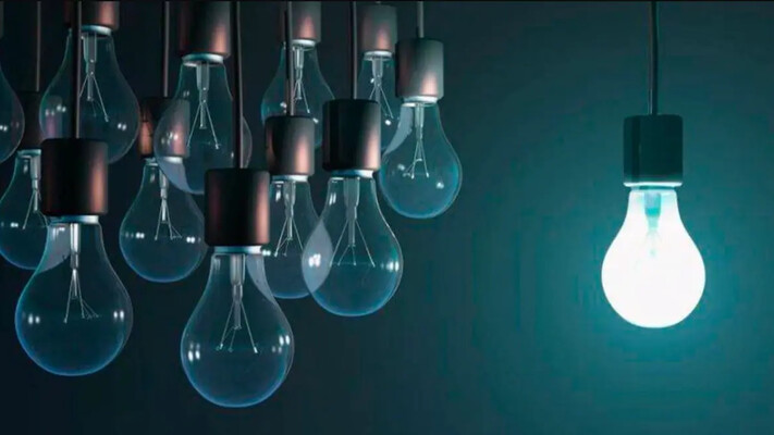 В Минэнерго объяснили, почему у одних есть свет, а у других нет: как работает система отключений