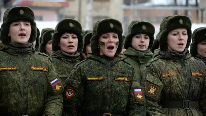 Россияне готовят новые штурмовые войска: будут состоять из женщин
