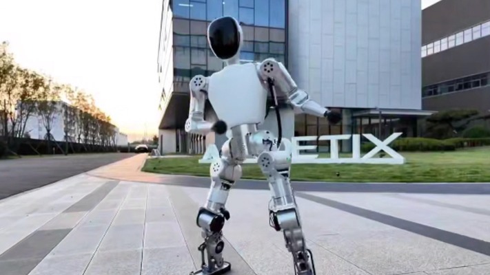 Танцующий робот за $1370 покоряет весь мир