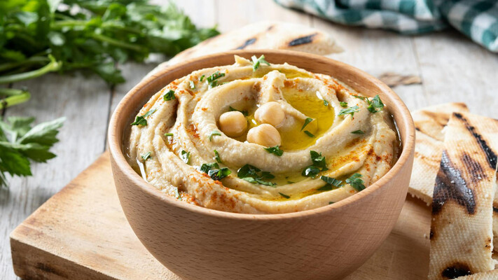Нут, лимон и немного магии: рецепт домашнего хумуса, который всегда удается