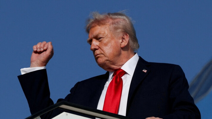 Трамп поручил немедленно приступить к испытанию ядерного оружия, «поскольку это делают другие страны»