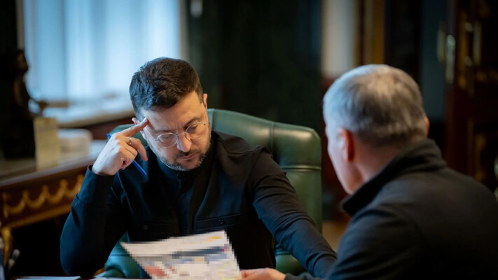 Зеленский получил отчет разведки об ущербе РФ от новых санкций в $50 млрд за год и настроениях в Китае