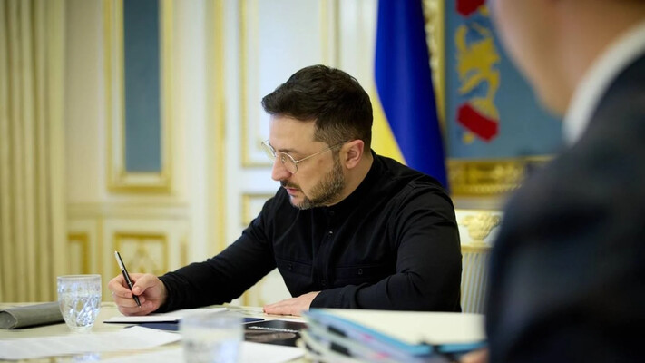 Необходимо наложить санкции на 65 ключевых кораблей теневого флота россии - Зеленский