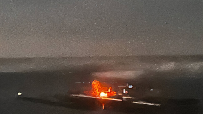 В российском Туапсе БПЛА атаковали порт, горел нефтяной терминал. Видео попадания 