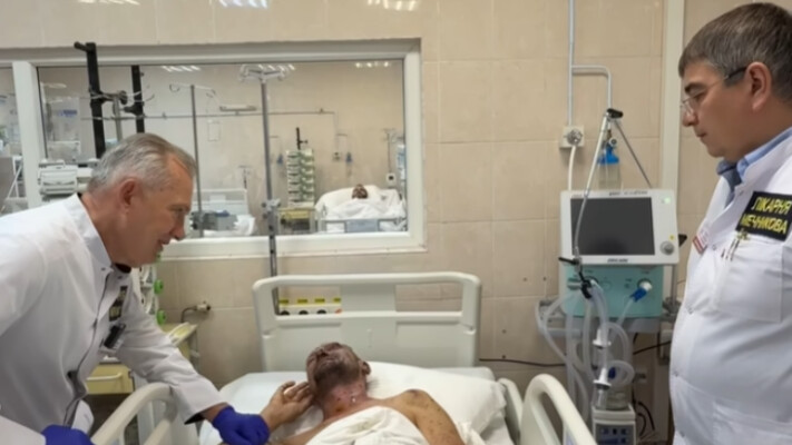 Единственный выживший: Как идет восстановление спецкора Freedom, который получил ранение в Краматорске