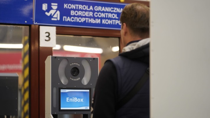 Старт новой биометрии: Польша меняет правила въезда - готовьтесь к задержкам