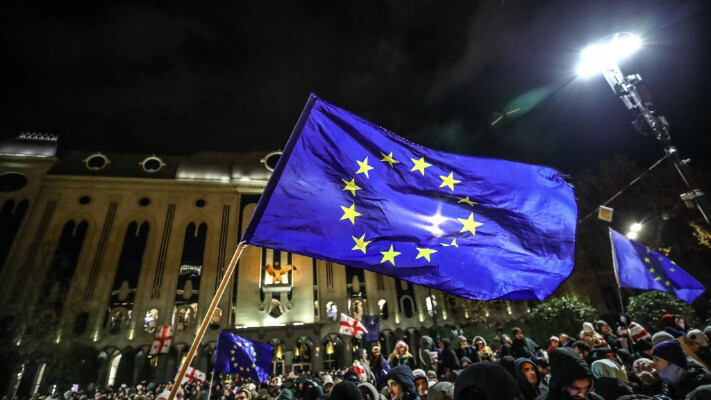 Еврокомиссия заявила о «беспрецедентном откате» Грузии в новом отчете о расширении