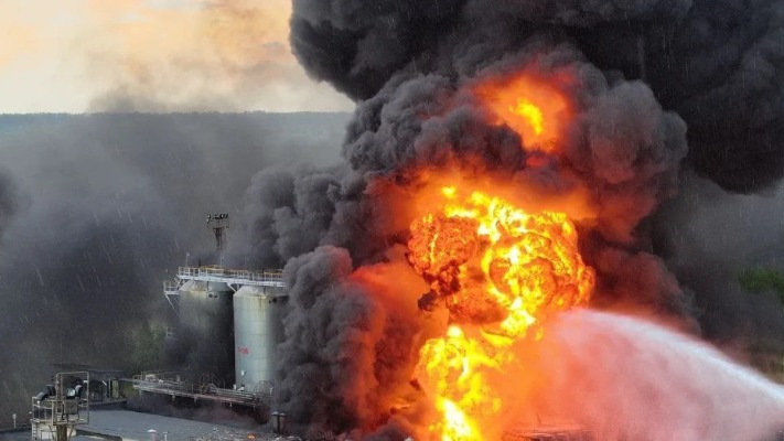 Беспилотники атаковали Орел и Владимир в России: ТЭЦ и подстанция - все